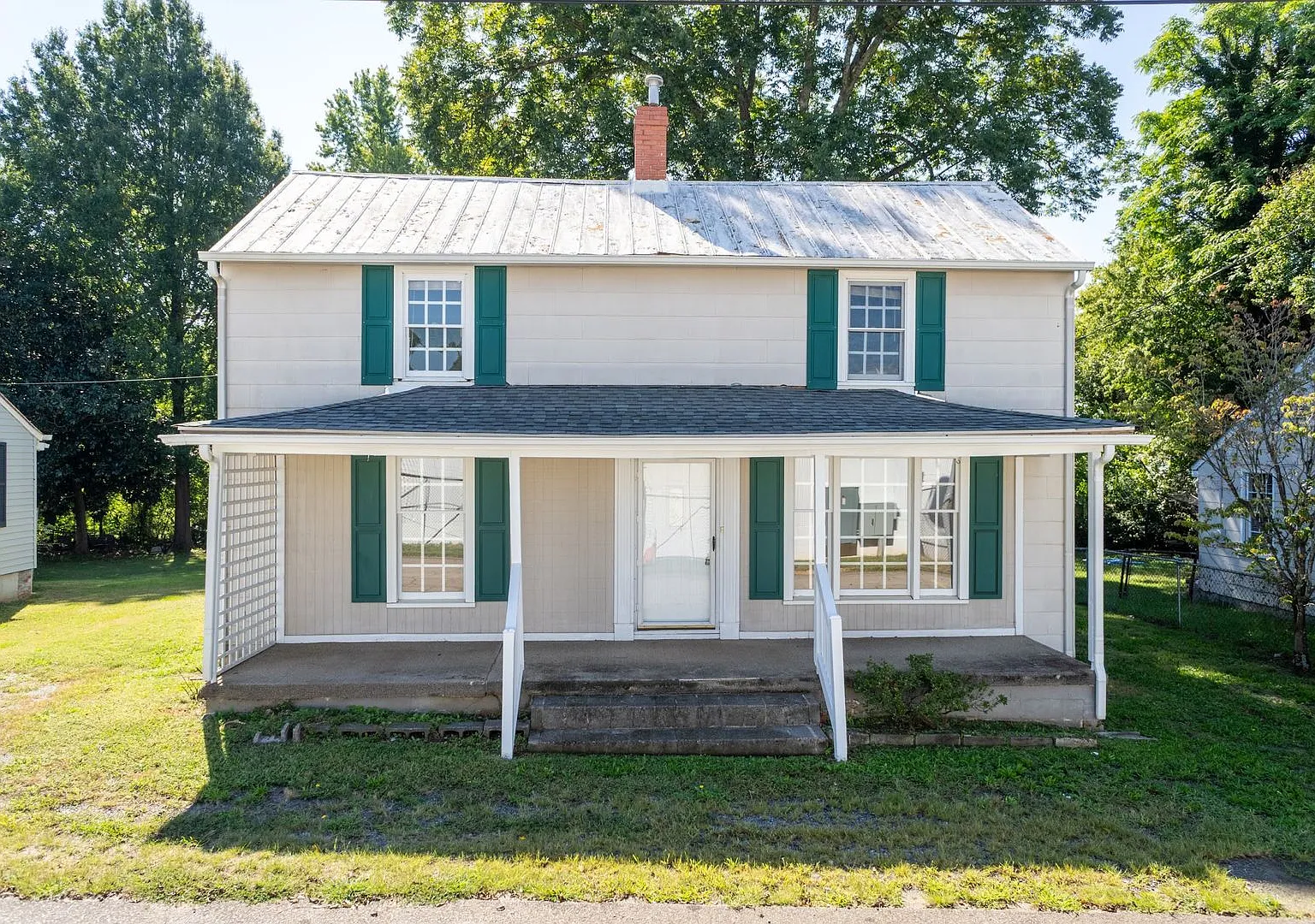 Three Bedroom Home — Photo 1