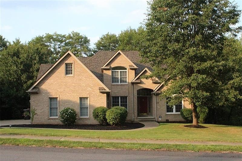Lovely home with private lot