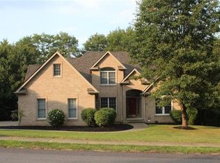 143 Hunter Dr, Cranberry Township, PA 16066