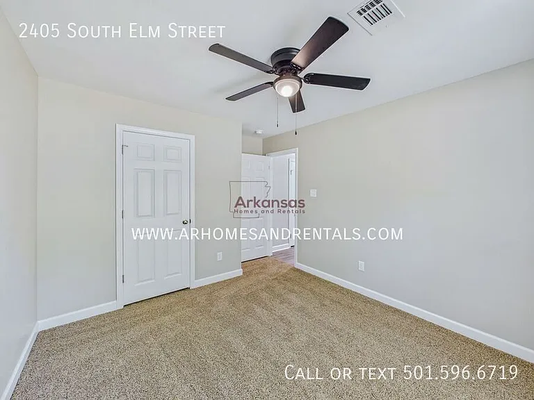 2405 S Elm St — Photo 9