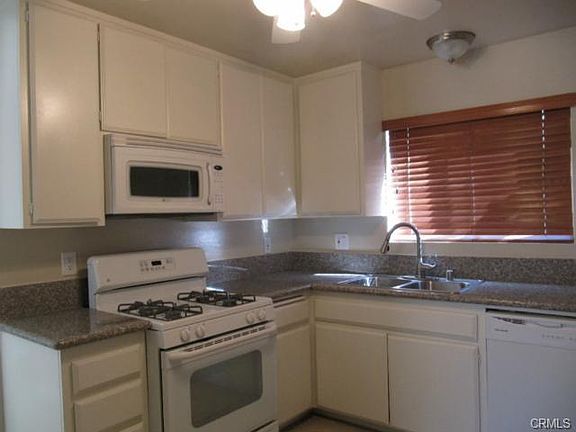 3rd image of 1935 Orange Ave APT 2