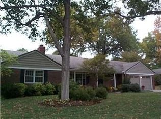 9428 Meadow Ln, Leawood, KS 66206