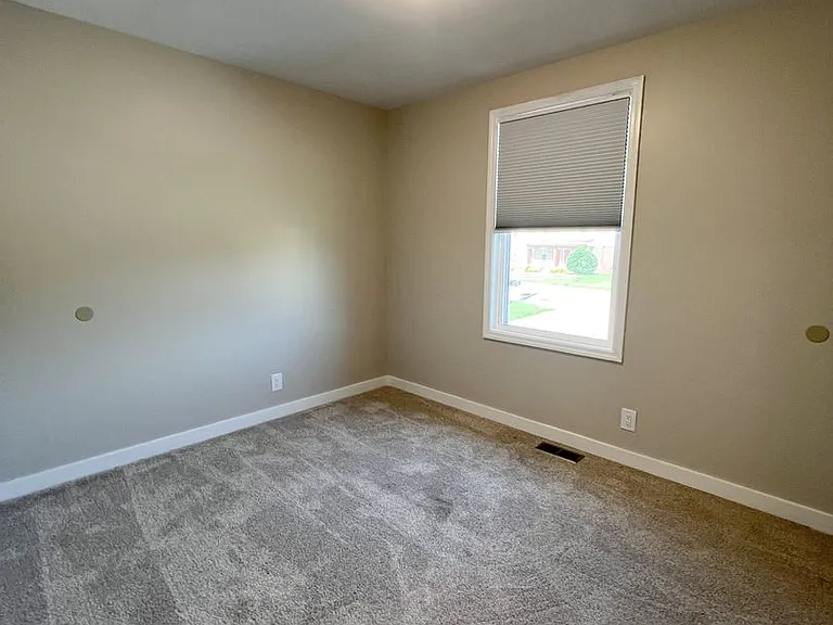 530 Hietts Ln — Photo 17