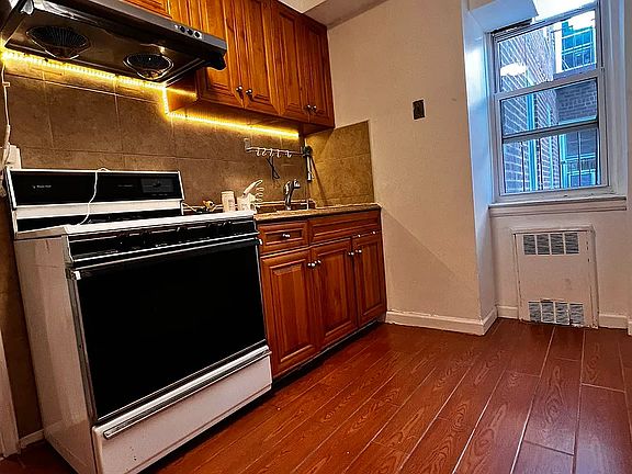 2nd image of 144-41 Sanford Ave #5A
