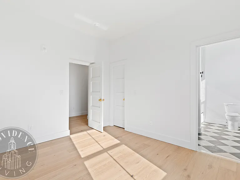 Blackstone Boulevard Residences — Photo 4