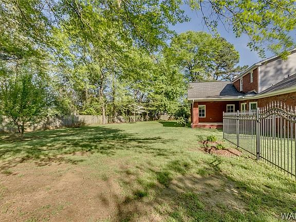 5th image of 1698 Teal Cir