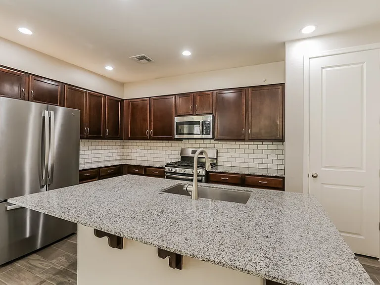 4150 W Ardmore Rd — Photo 7