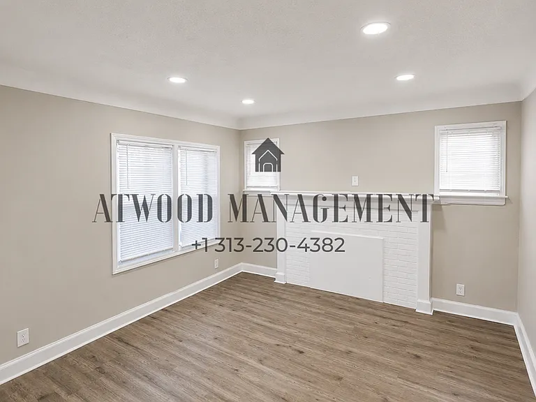 5028 Bedford St — Photo 2