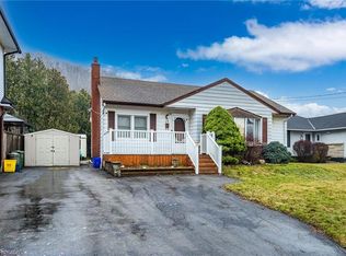 13 Alba St, Hamilton, ON L8G 1N9