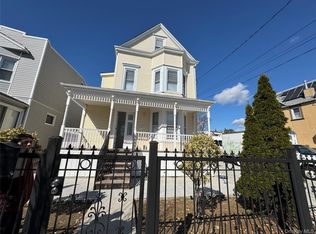 8836 77th St, Woodhaven, NY 11421