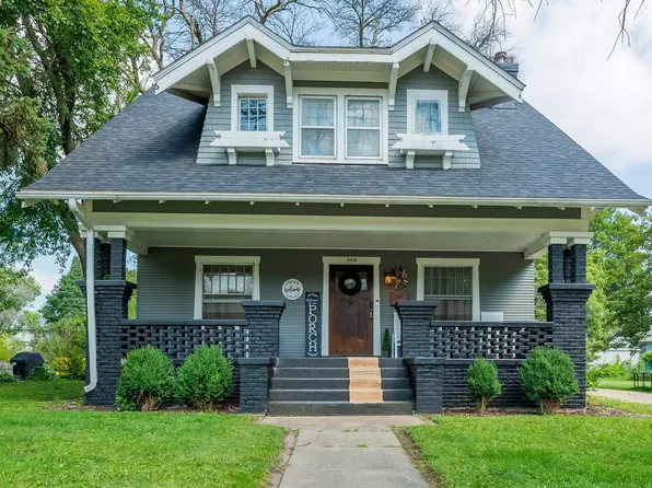 904 1st St SE, Mason City, IA 50401