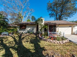 2085 Cambridge Dr, Sarasota, FL 34232