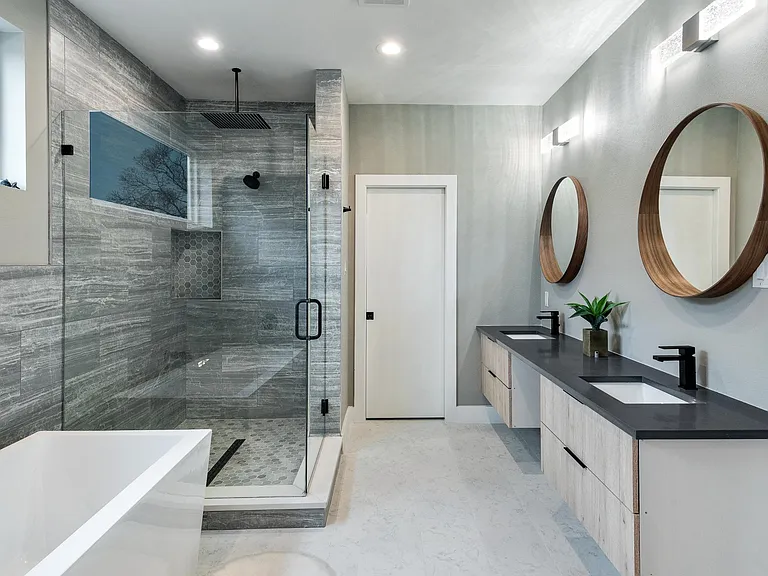 6249 Saint Moritz Ave — Photo 32