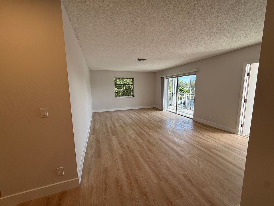 1st image of 531 N J St APT 5