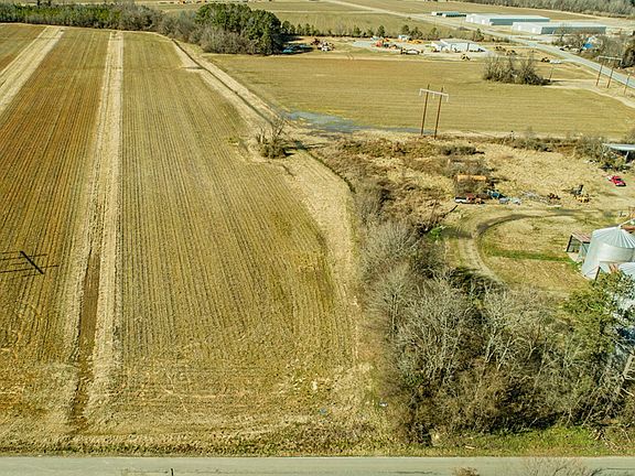3rd image of 6348 State Highway 46
