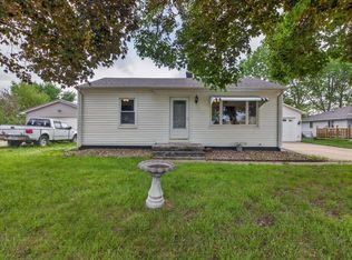 327 2nd St, Washburn, IA 50702