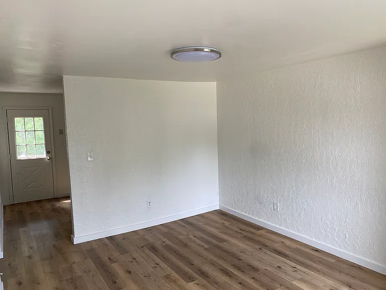 1420 SW Jefferson St #1420 — Photo 3