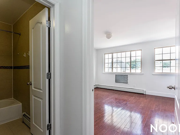 1204 Decatur St #2 — Photo 9