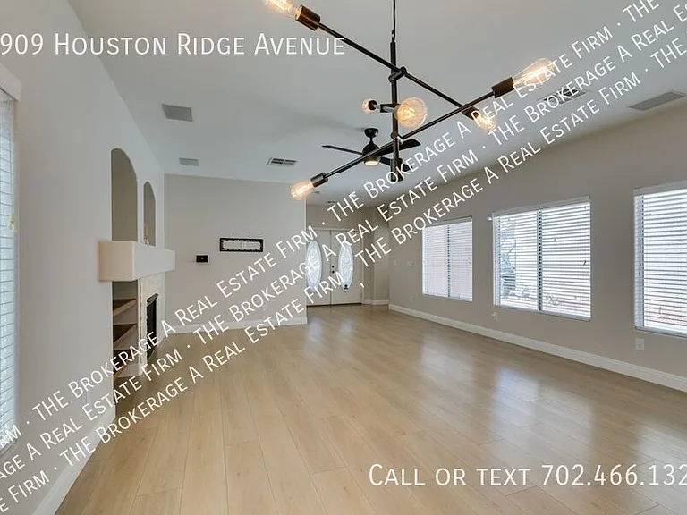 8909 Houston Ridge Ave — Photo 17