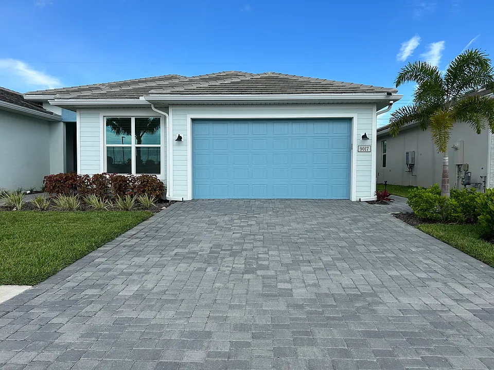 9017 Wisteria Way