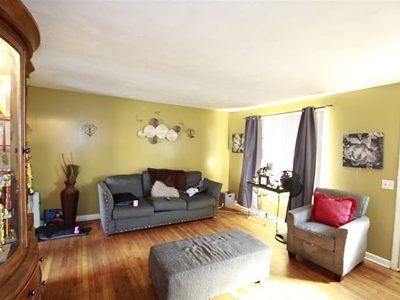 2nd image of 119 Sonja Dr