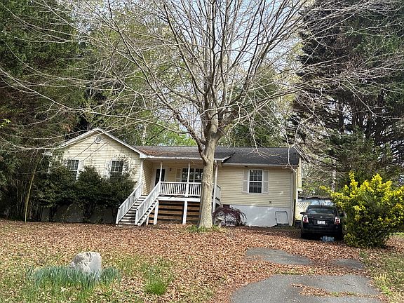 2nd image of 532 Hopkins Rd