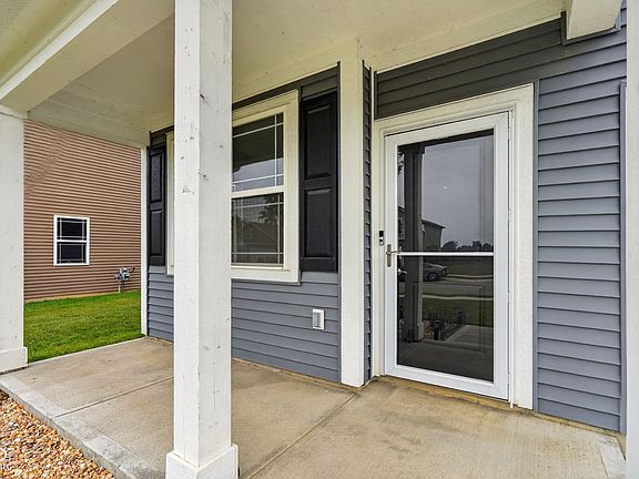 5th image of 1944 Fairmount Dr
