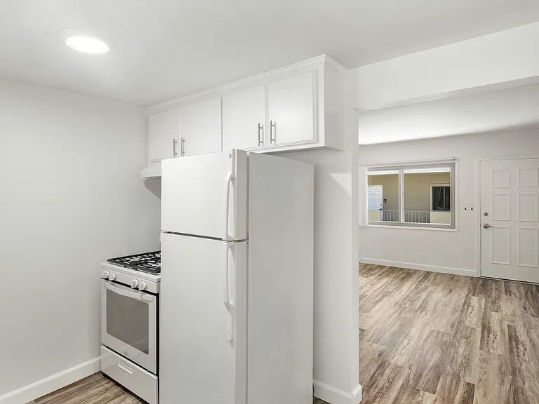 620 E Imperial Ave #2 — Photo 9