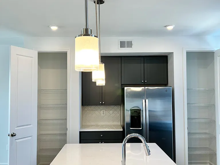 357 Andrew Ct — Photo 14