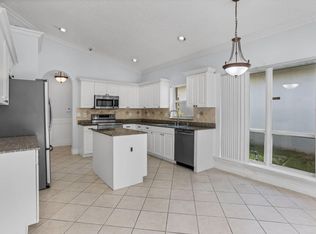 7607 Colony Lake Dr, Boynton Beach, FL 33436