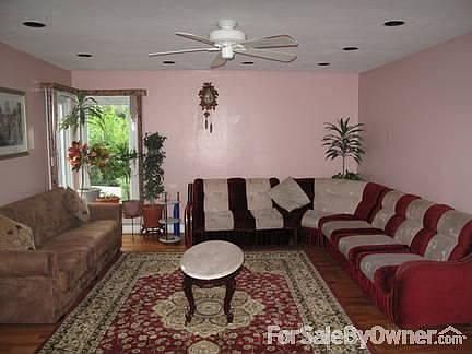 2nd image of 6 Ashley Ct