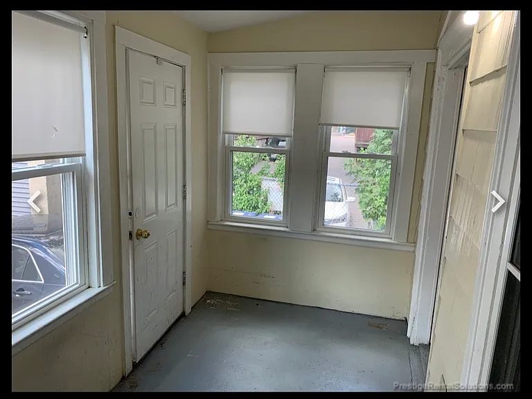 36 Davison St #B — Photo 15