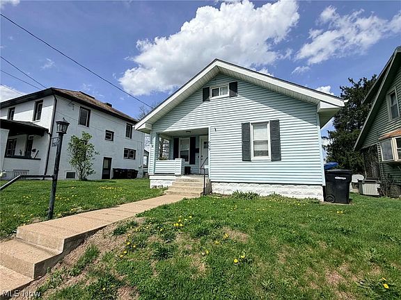 2nd image of 609 Seborn Ave