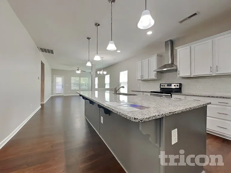 1064 Bitting Hall Cir — Photo 4