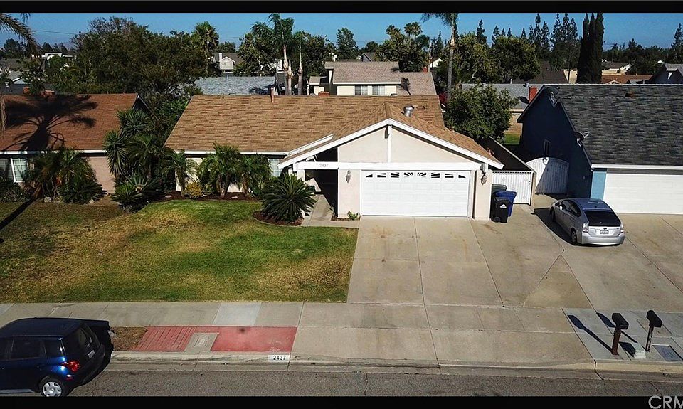 1st image of 2437 S Oak Hill Dr