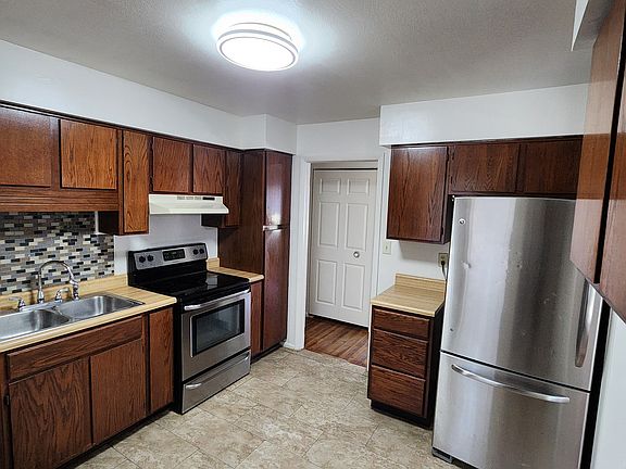 5th image of 2324 W Winnebago Dr