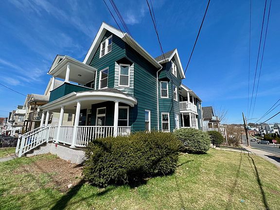2nd image of 466 Church St #2