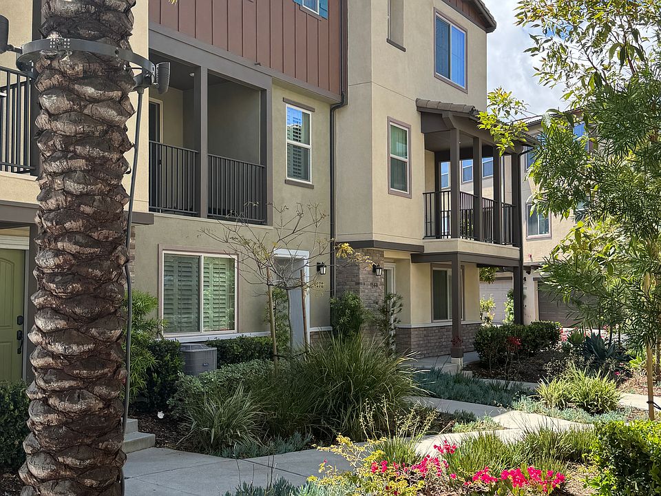 1st image of 1572 Fig Tree Way