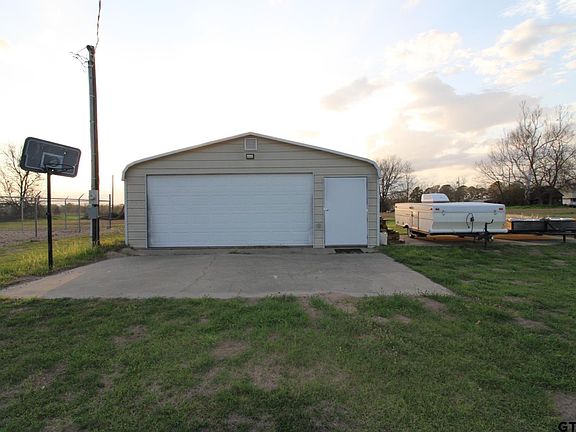 3rd image of 5975 N Highway 271