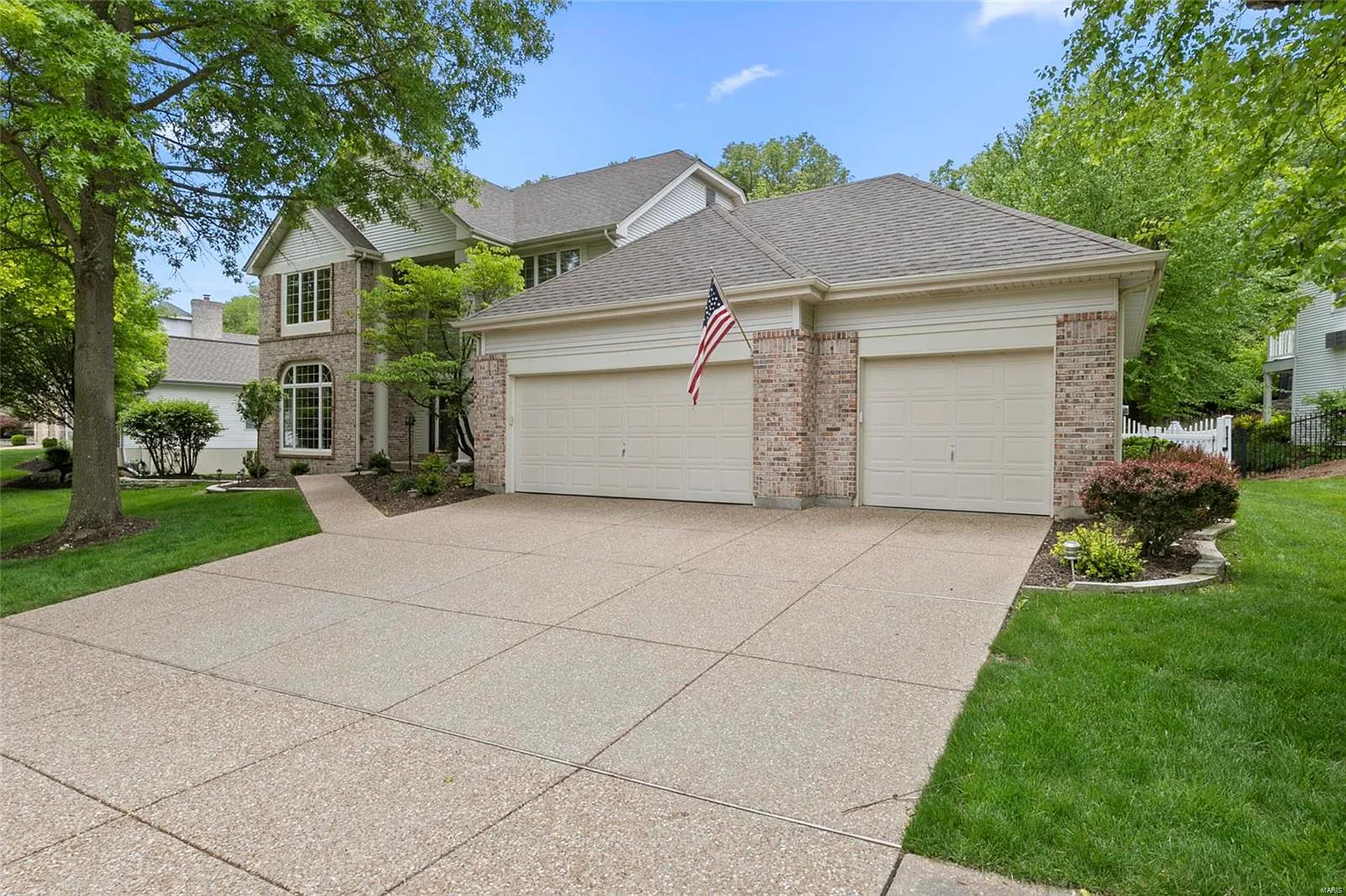 244 Turnberry Place Dr photo 1