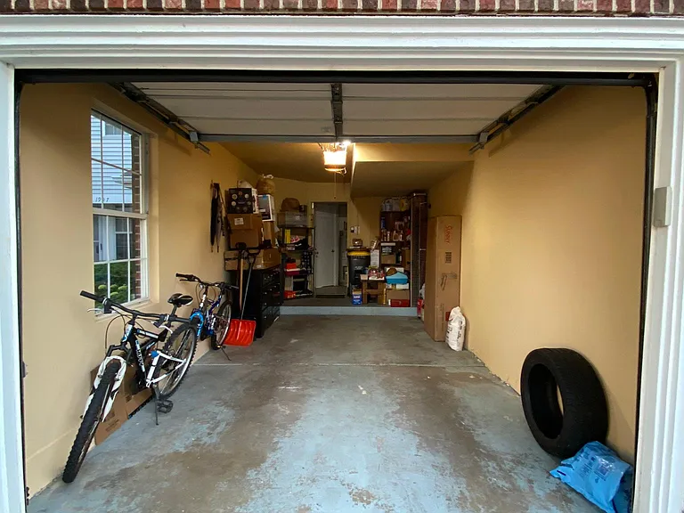 1905 Quaker Hollow Ln — Photo 23