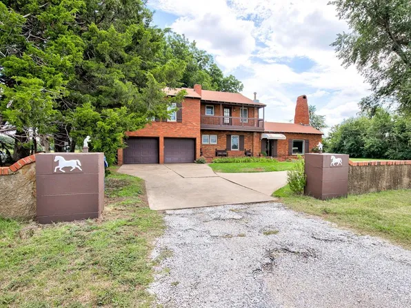 6115 Memorial Dr, Enid, OK 73701