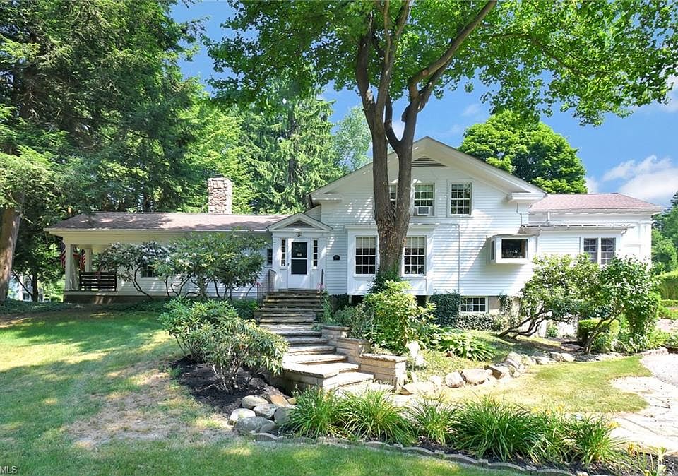 1st image of 7585 Beverly Ln