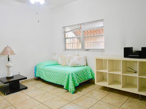 5th image of 1818 Michigan Ave APT 1A