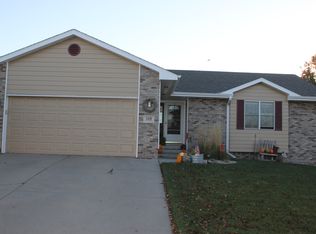 520 S Evergreen Dr, Seward, NE 68434