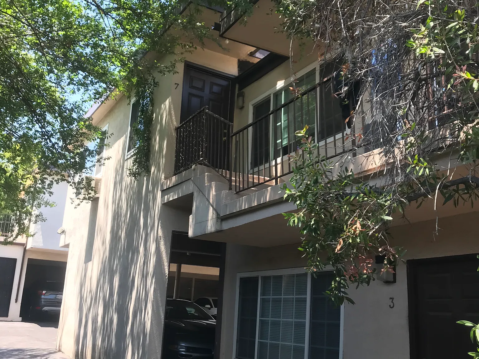 2 bed, 825 sqft, $2,195 — Photo 2