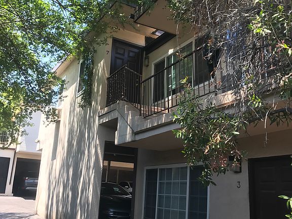 2nd image of 403 N Mar Vista Ave #3