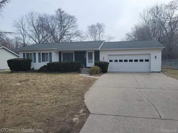 459 Michigan Ave, Marysville, MI 48040