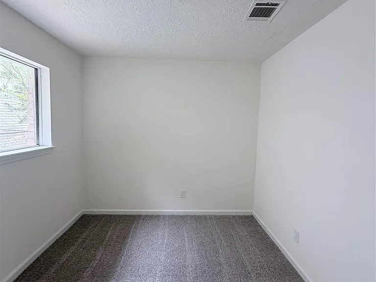 5011 Brisbane Dr — Photo 12