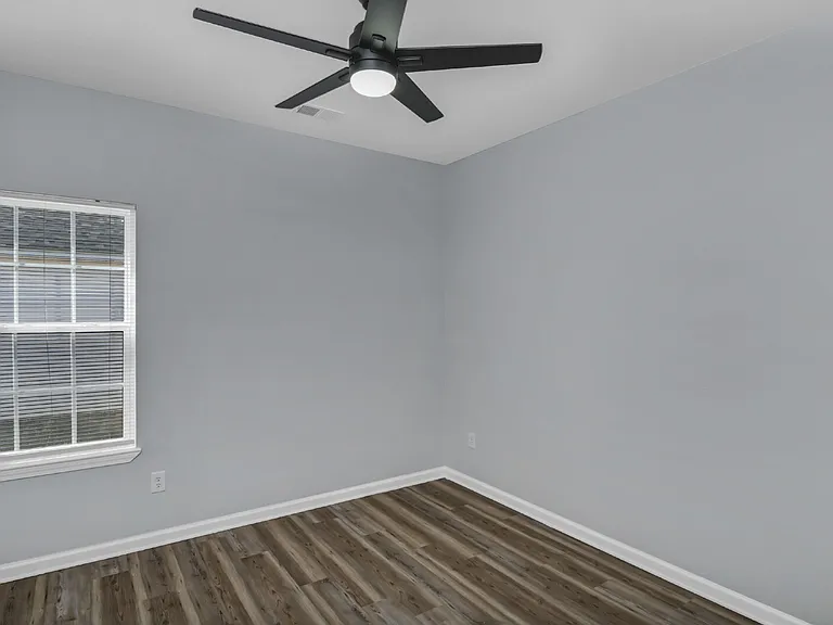 32 Roberson St — Photo 15